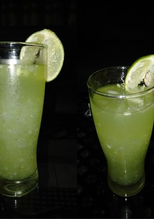 Foto resep Es MTS (melon timun selasih)