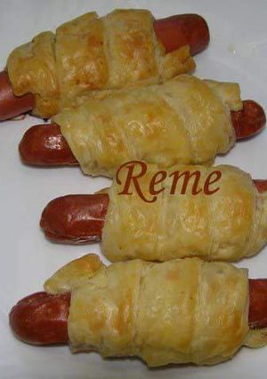Foto principal de Hojaldres de salchicha y queso