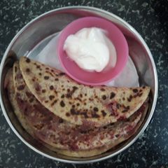 A picture of Beetroot Stuffed Paratha.