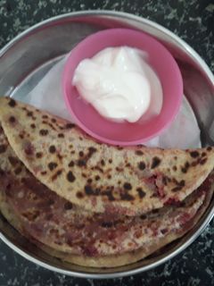 A picture of Beetroot Stuffed Paratha.