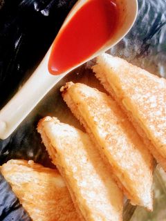 पॅन फ्रॉईड एग चीज सँडविच (egg cheese sandwich recipe in marathi) रेसिपी चे मुख्य फोटो 