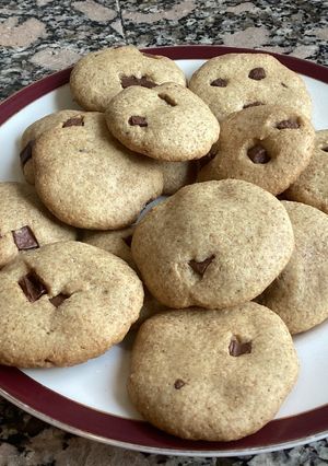 Una foto de Galletitas integrales con chips de chocolate