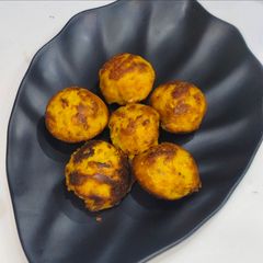 A picture of Handva Bites.