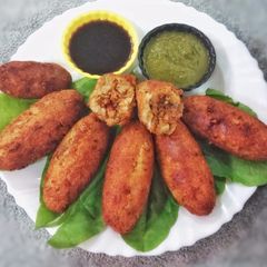 A picture of Kibbeh.