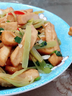 芹菜炒豆干 的食譜成品照片