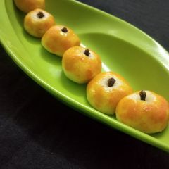 A picture of Apple Peda.
