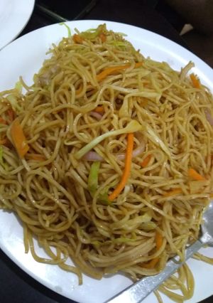 A picture of Restaurant Style Hakka Noodles.