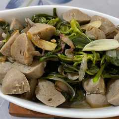 รูปของ Tumis Daun Ginseng