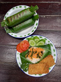 Foto resep Nasi Bakar Ayam Suwir Kemangi
