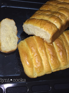 A picture of Bread 🍞.