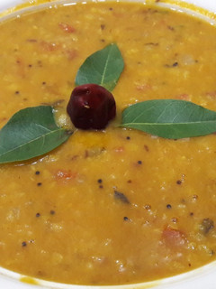 தால்தட்கா (Dhal tadka Recipe in Tamil) செய்முறை முக்கிய புகைப்படம்