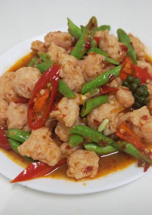 รูปของ ผัดพริกแกงหมูเด้ง🐷👩🍳