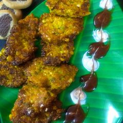 A picture of Spicy corn pancakes.