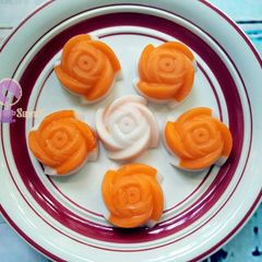 A picture of Mango Panna Cotta!.