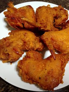 รูปของ ปีกไก่ทอดกรอบๆ