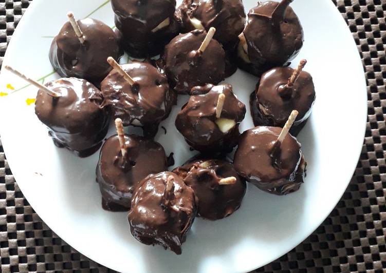 Step-by-Step Guide to Prepare Quick Chocolate peanut  banana Easy &amp;quick recipe