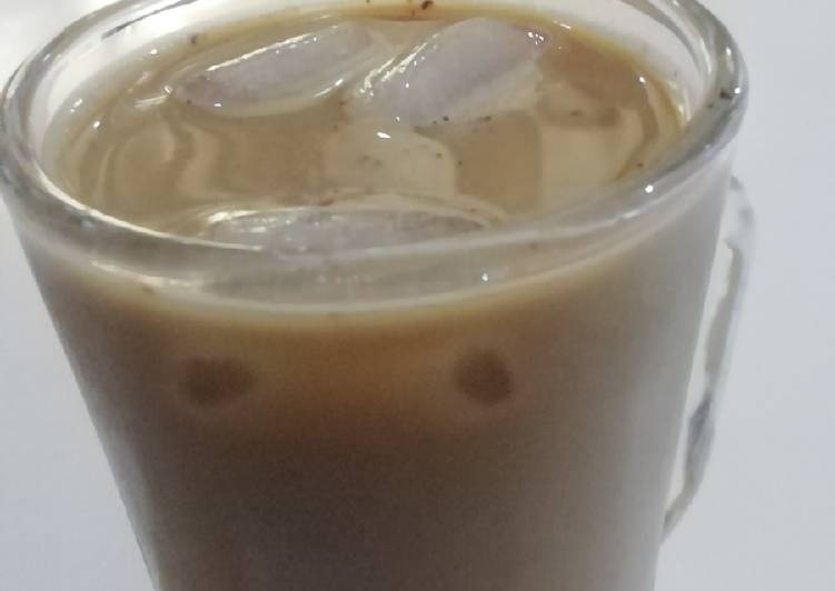 Steps to Make Super Quick Homemade Easy ice coffee