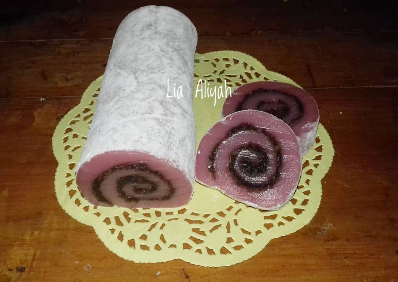 Resep Roll’s Mochi Strawberry