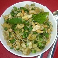 A picture of Veg and Tofu Noodles.