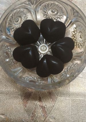 स्मॉल हार्ट चॉकलेट (Small heart chocolate recipe in hindi) रेसिपी मुख्य फोटो
