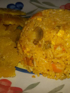 Una foto de Arroz con atún