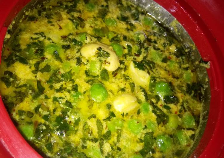 Recipe of Super Quick Homemade Khoya methi matar