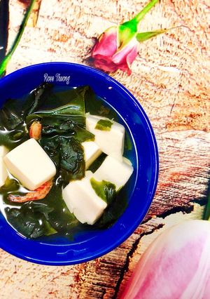 Hình của món Canh Rong Biển Nấu Đậu Hủ Non.