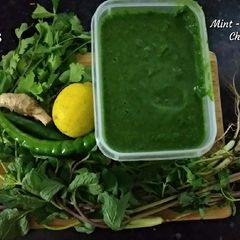 A picture of Spicy Mint Coriander Chutney.
