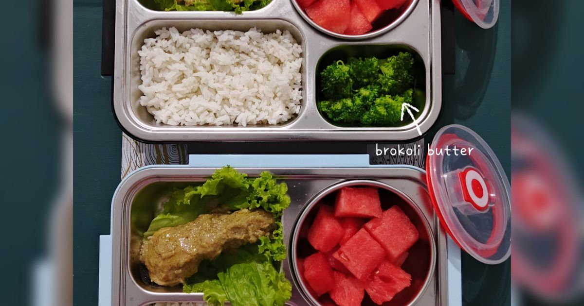 Bekal Opor Ayam dan Brokoli Butter