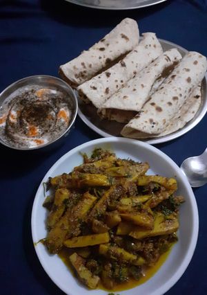 गोभी के डंठल (Gobhi ke danthal recipe in Hindi) रेसिपी मुख्य फोटो