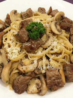 蘑菇牛肉義大利麵 的食譜成品照片