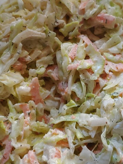 A picture of Creamy Apple Coleslaw.