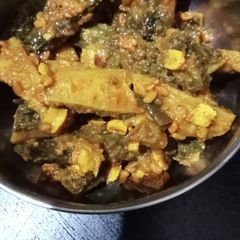 A picture of Karela.