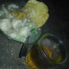 A picture of Bakso kw.