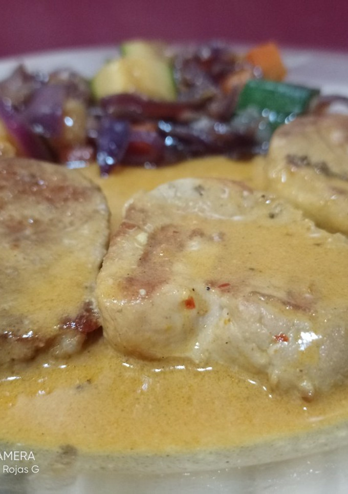 Una foto de Medallones de solomillo de cerdo, en salsa de curry