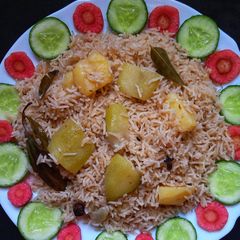 A picture of Aloo Lauki pulao.