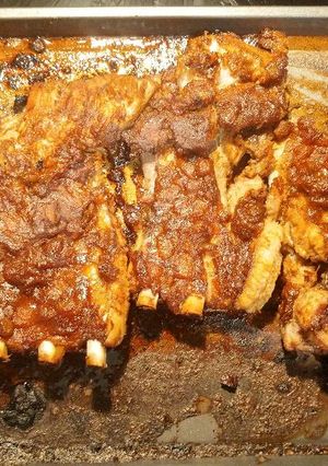 A picture of Spare Ribs with Peach Apple Barbecue Sauce.