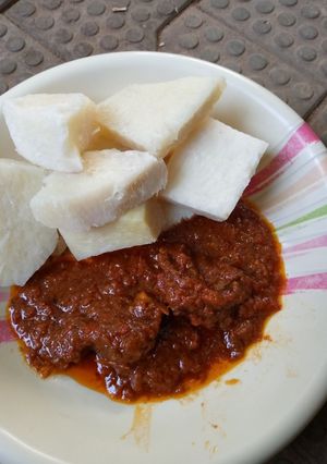 A picture of Boiled yam.