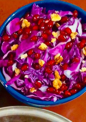 عکسی از دستور سالاد پاییزی انار