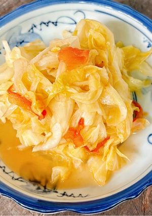 Hình của món Cải bắp xào cà chua.