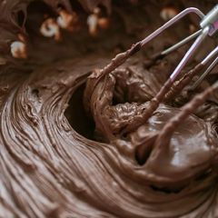 A picture of Chocolate butter cream Frosting for cakes and cupcakes.