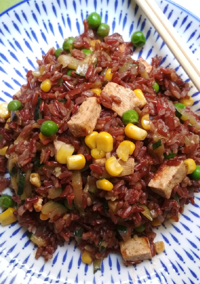 Una foto de Arroz rojo estilo Merche