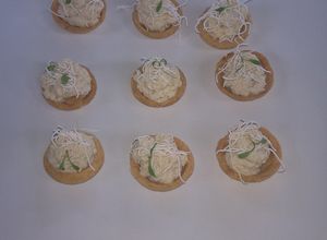 Una foto de Tartina de Pollo y Crema de Champagne