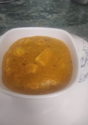 A picture of Shahi paneer.
