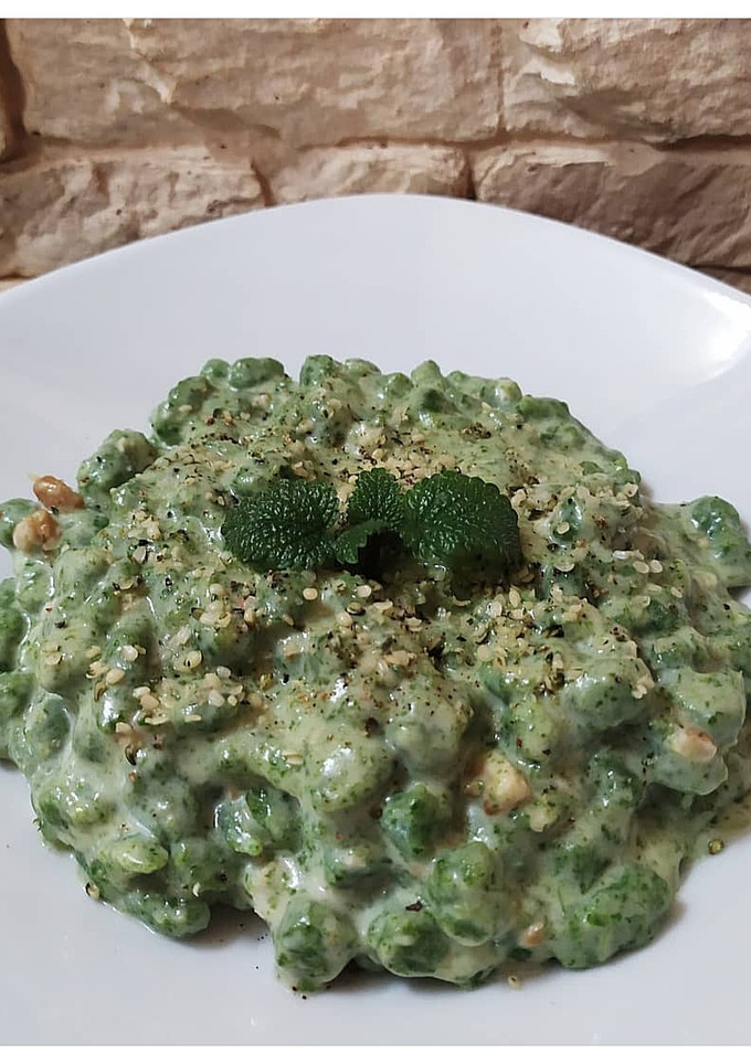 Foto di Spatzle agli spinaci con noci e gorgonzola dolce