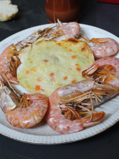Una foto de Vieiras con gambas