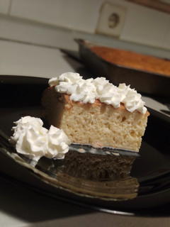 Una foto de Tarta tres leches🍰🥛