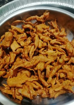 A picture of Corn flour pakoda.