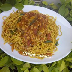 A picture of Spaghetti with bake bean sauce.