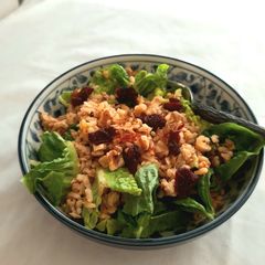 Brown rice and tuna salad A picture of Brown rice and tuna salad.